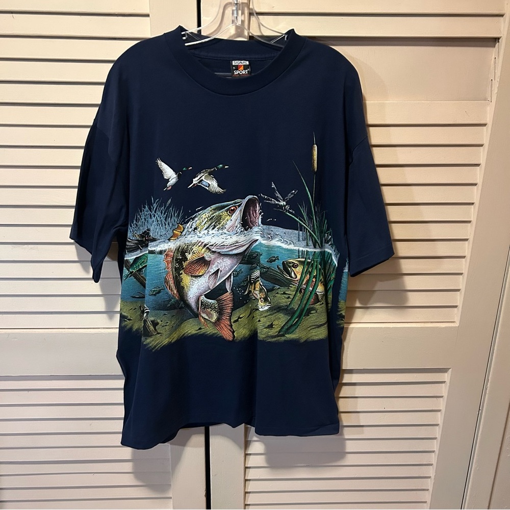 Vintage 1990s Largemouth Bass All Over Print Graphic T-Shirt Men’s XL Navy Blue - Picture 2 of 6